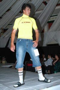 19_11_086.JPG (3661681 bytes)