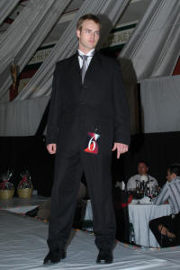 19_11_323.JPG (2841845 bytes)