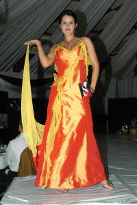 19_11_351.JPG (3617576 bytes)