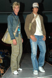 27_05_300.JPG (6140233 bytes)