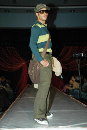 27_05_325.JPG (6451633 bytes)