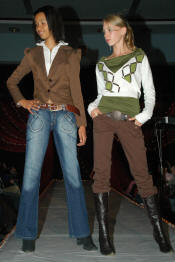 27_05_340.JPG (6388374 bytes)