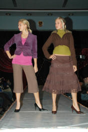 27_05_346.JPG (5971712 bytes)