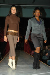 27_05_369.JPG (7170434 bytes)