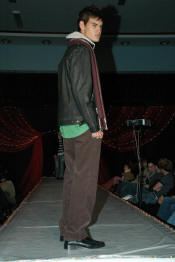 27_05_436.JPG (5880299 bytes)