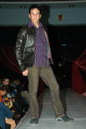 27_05_439.JPG (5692979 bytes)