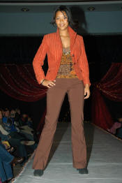 27_05_580.JPG (5049674 bytes)