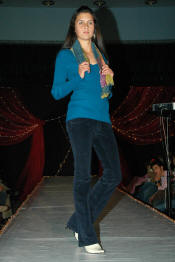 27_05_584.JPG (7542948 bytes)